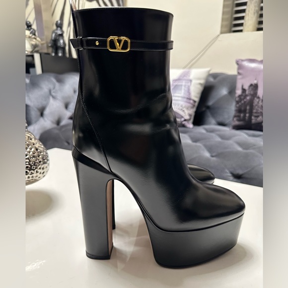 VALENTINO GARAVANI  Tan-Go 155 leather platform ankle boots - Picture 3 of 12